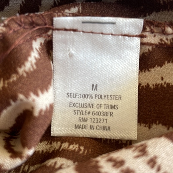 MIAMI ANIMAL PRINT BUTTON FRONT LONG SLEEVE BLOUSE SZ M - Picture 9 of 10